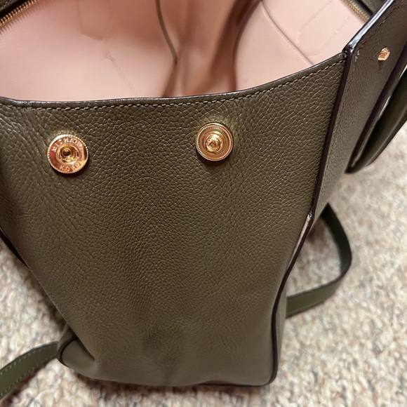 Beautiful Green Michael Kors Purse - Picture 7 of 12